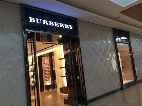 Burberry macleod Calgary